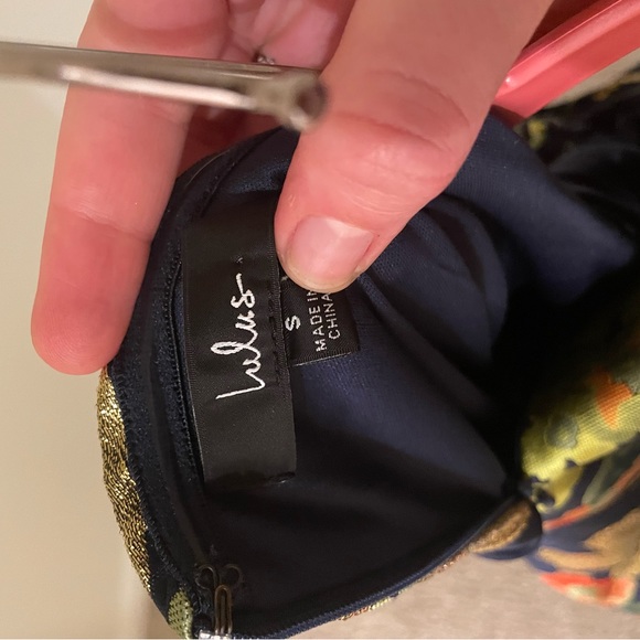 Lulus dress navy blue puff sleeves - Picture 3 of 3